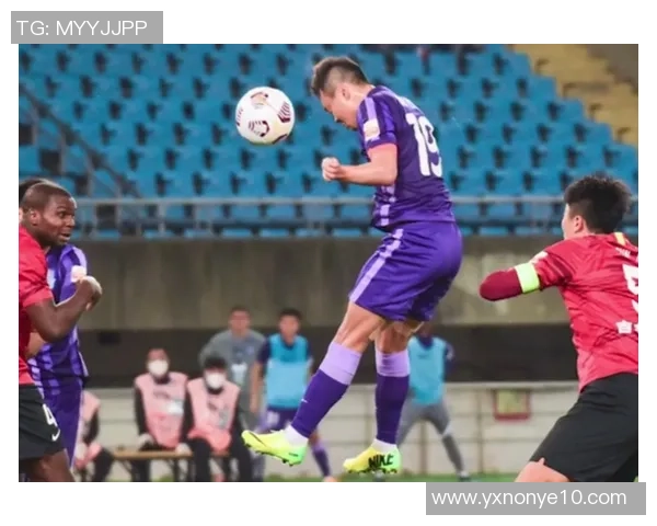 恩里克称球队目标是包揽全部冠军展现无比雄心与奋斗精神 恩里克称球队目标是包揽全部冠军展现无比雄心与奋斗精神