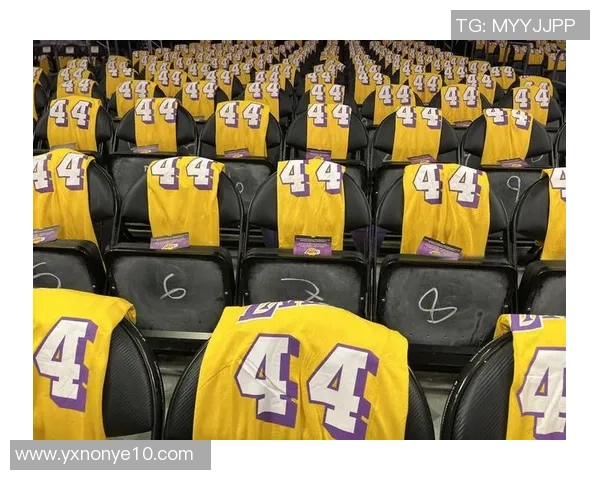 各队主场揭幕战最低票价揭秘 灰熊仅6美元纽约最贵233美元湖人次之