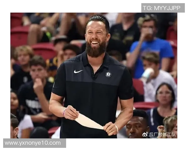 霍姆格伦底角三分准星惊人为加时赛首分助力球队领先