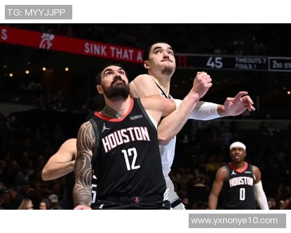 火箭昔日中锋仅一米九六如今首发阵容四人身高皆达二米一一