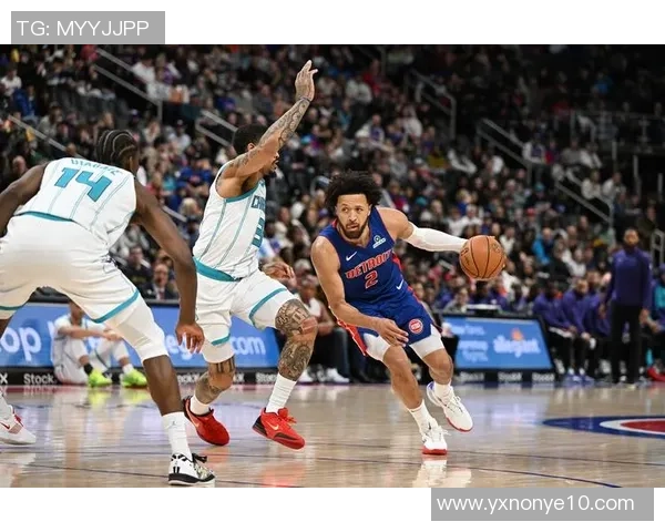 康宁汉姆高效串联全场送出16分12助攻助力球队攻防两端全面开花