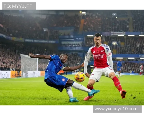 凯塞多1亿身价闪耀蓝军完胜 半场仅1次丢球权助力3球胜利